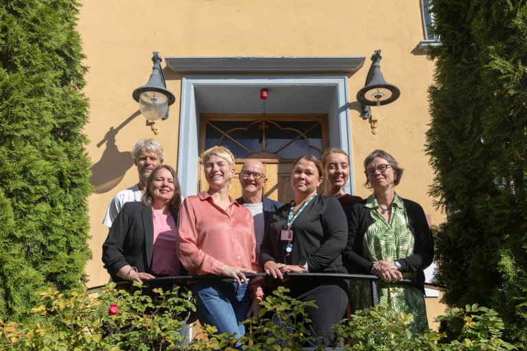 (Fv) Gudmund Johnsen Wisløff, Randi Synnøve Tjernæs, Sigrid Flaata, Eilev Erikstein, Lisbet Sørgjerd, Signe Myklebust og Elisabeth Nilsen Aas